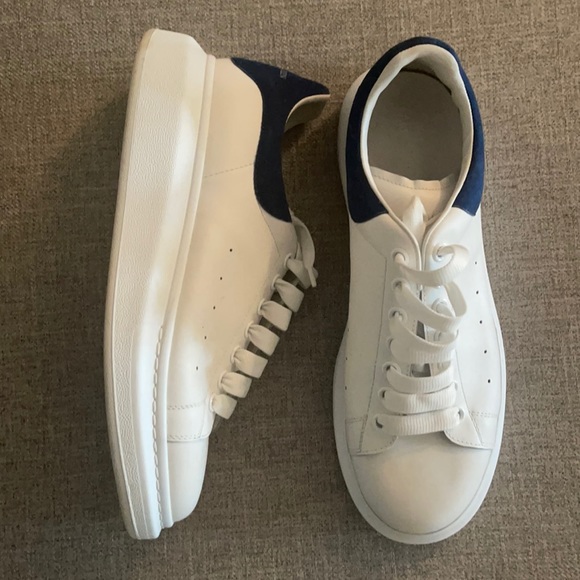 alexander mcqueen size 43
